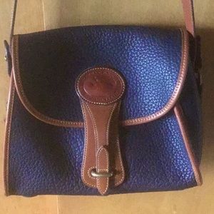 Dooney & Bourke Large Essex Black/Navy w Classic British Tan All-Weather Handbag